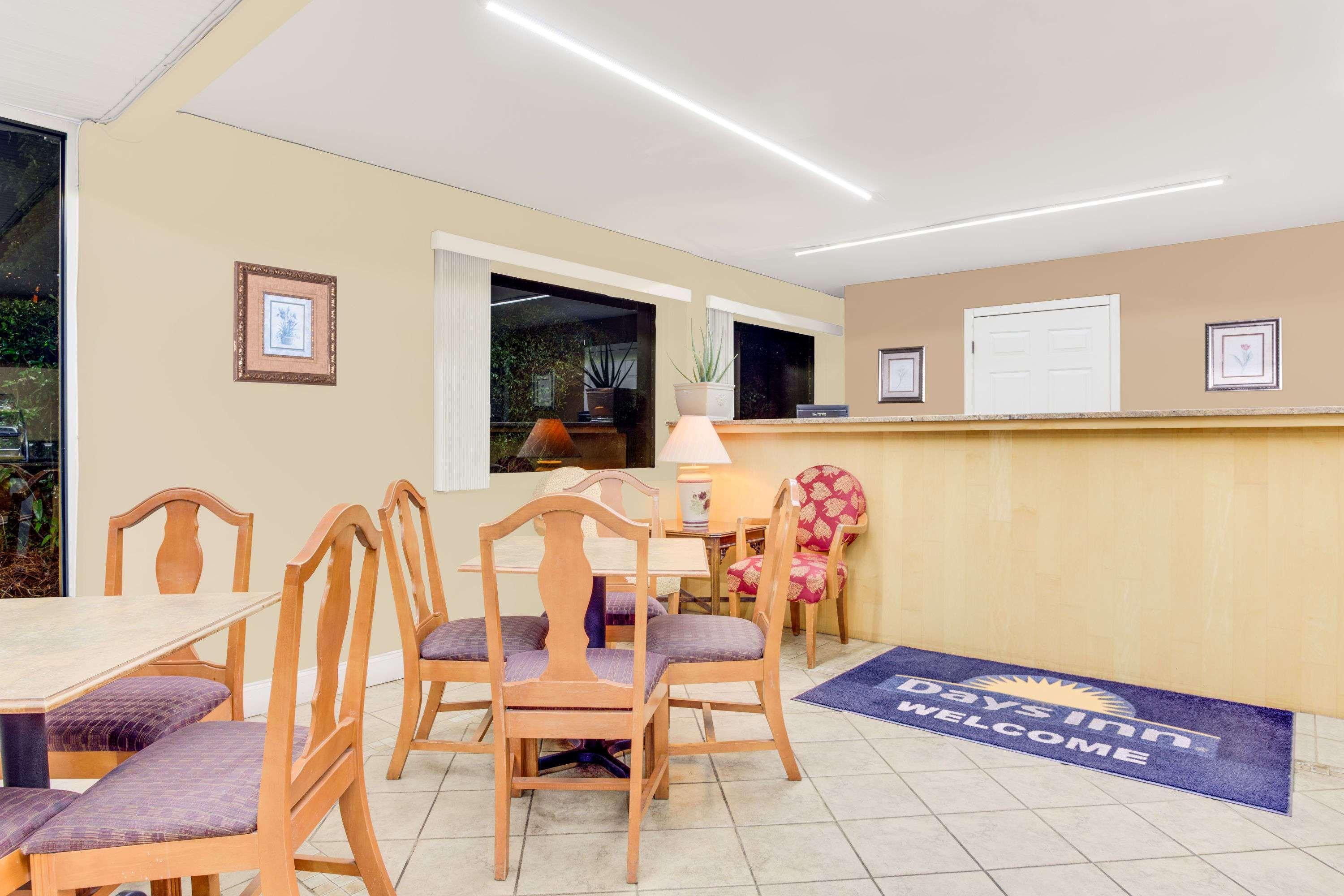 Americas Best Value Inn Айкен Экстерьер фото
