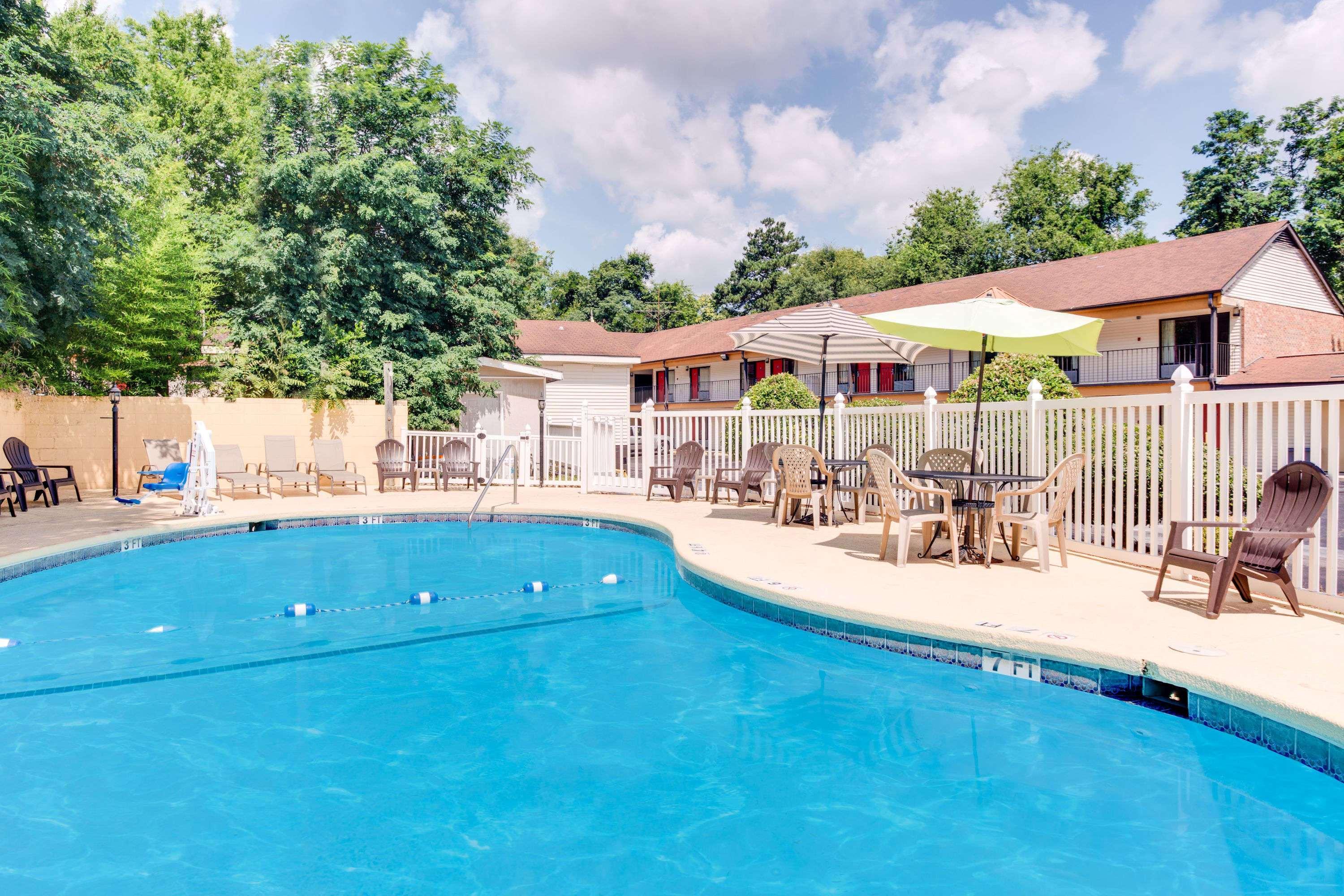 Americas Best Value Inn Айкен Экстерьер фото
