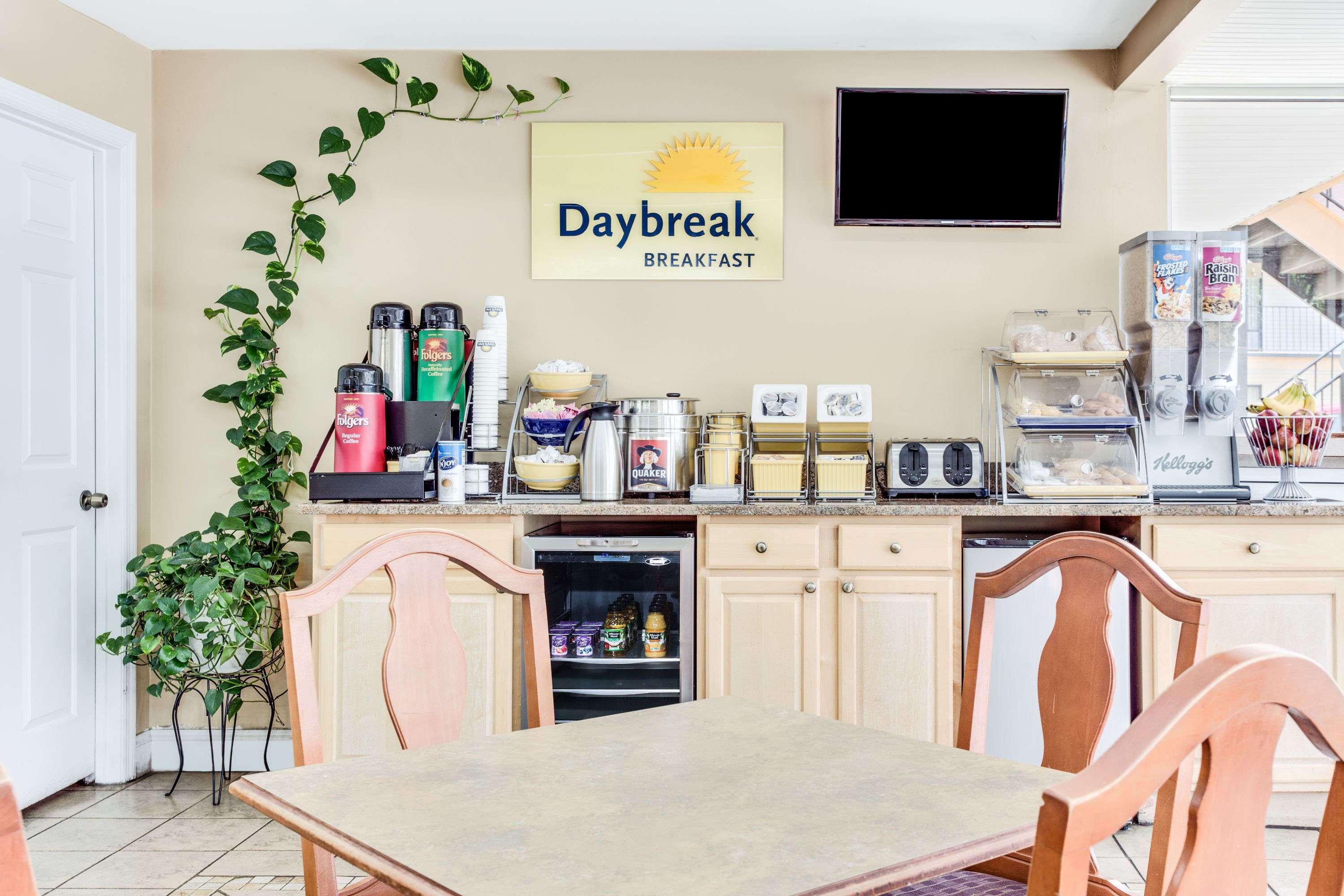 Americas Best Value Inn Айкен Экстерьер фото